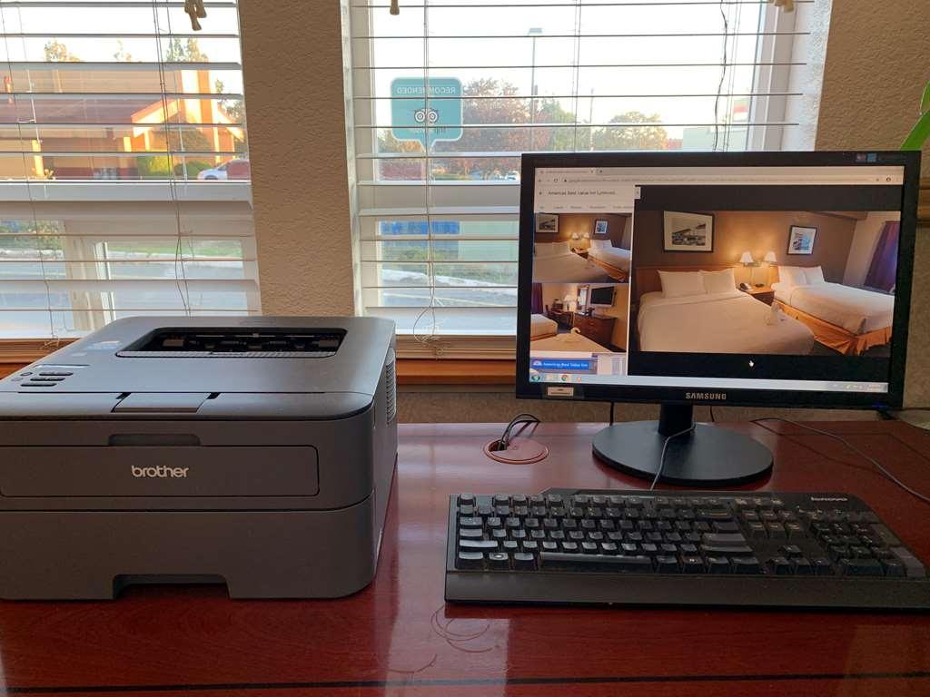 Americas Best Value Inn Lynnwood Fasilitas foto