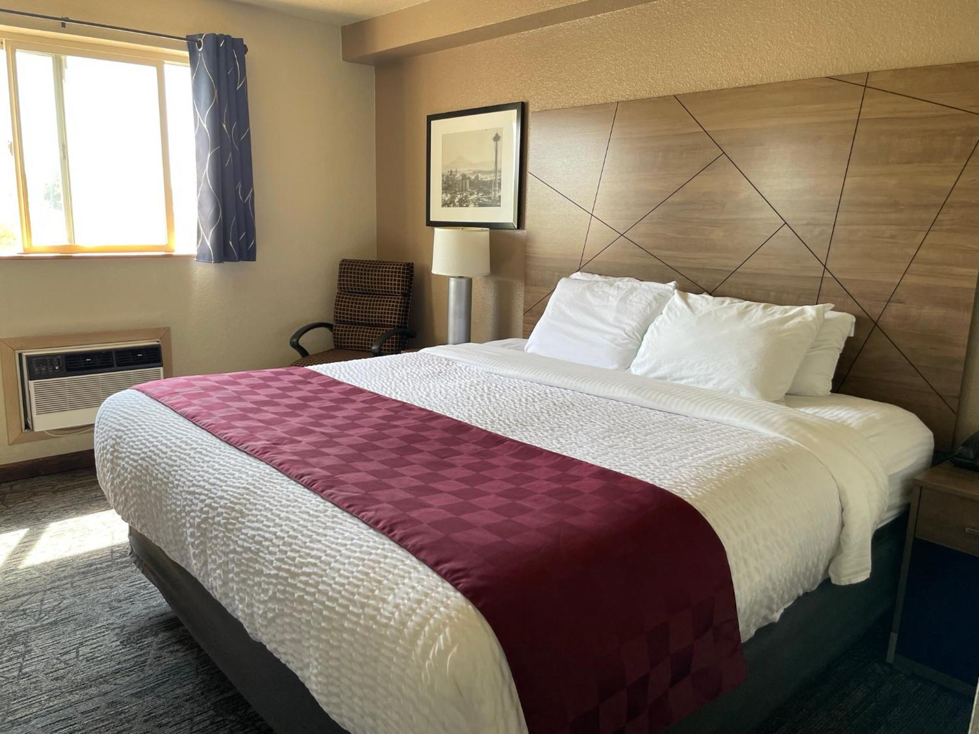 Americas Best Value Inn Lynnwood Bagian luar foto