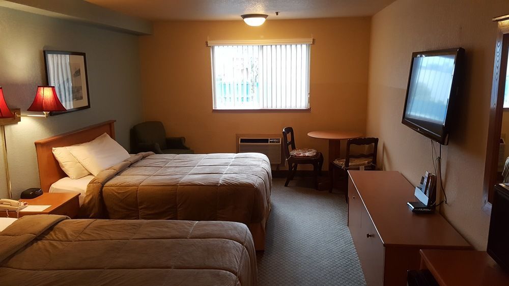Americas Best Value Inn Lynnwood Bagian luar foto